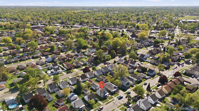 1059 Farnham Avenue, Lincoln Park, MI 48146