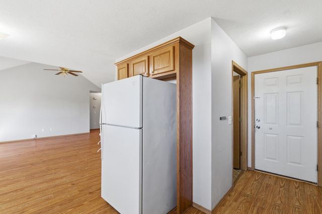 2738 E Moonlight Street, Republic, MO 65738