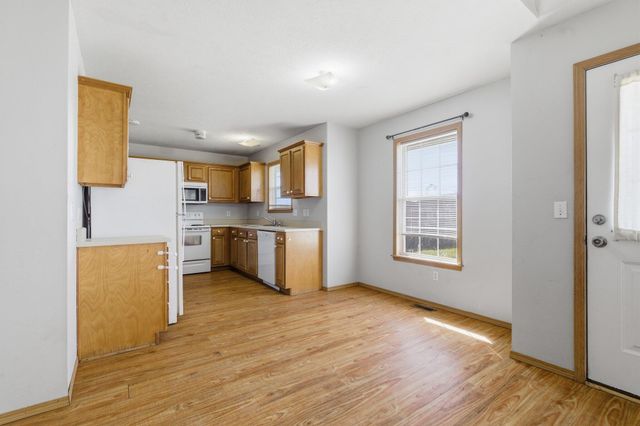 2738 E Moonlight Street, Republic, MO 65738