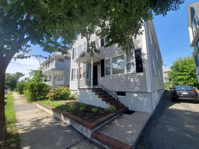 31 Egerton Rd 2, Arlington, MA 02474