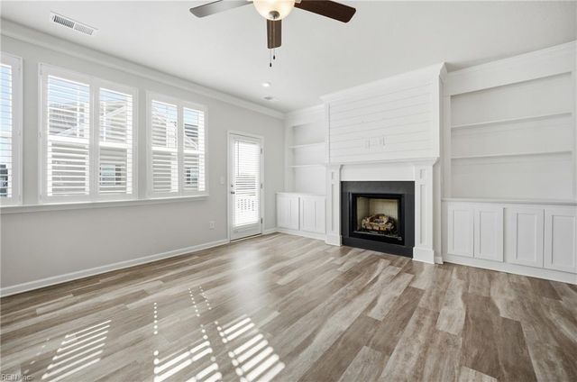 427 Life Tree TRL, Chesapeake, VA 23323