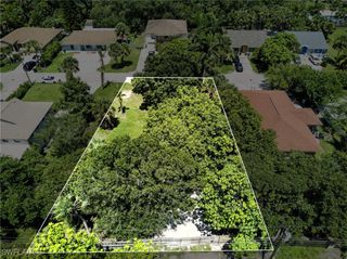 2960 Gordon ST, Naples, FL 34112