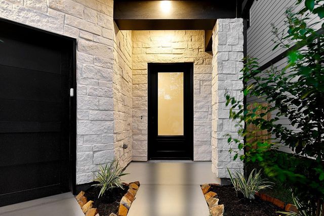 38 Honeycomb Ridge Place, The Woodlands, TX 77380