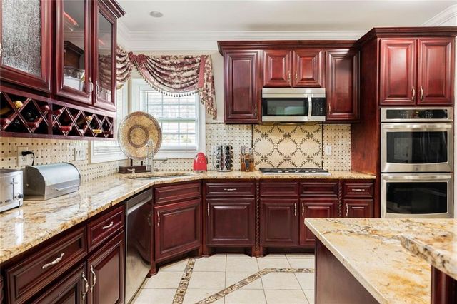 2520 Westchester Way SE, Conyers, GA 30013