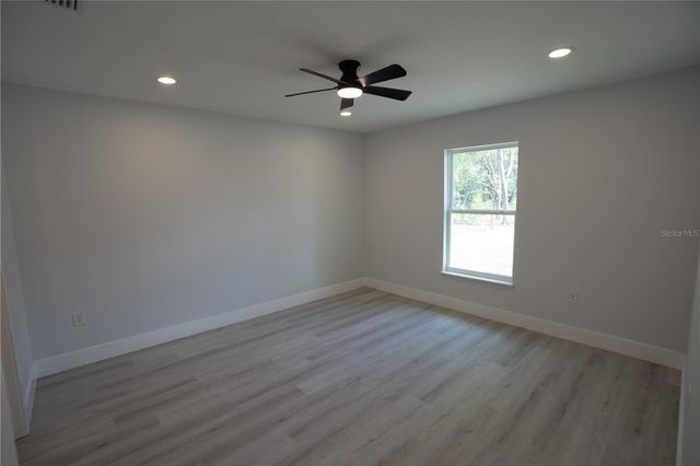 13498 106TH STREET, Dunnellon, FL 34432