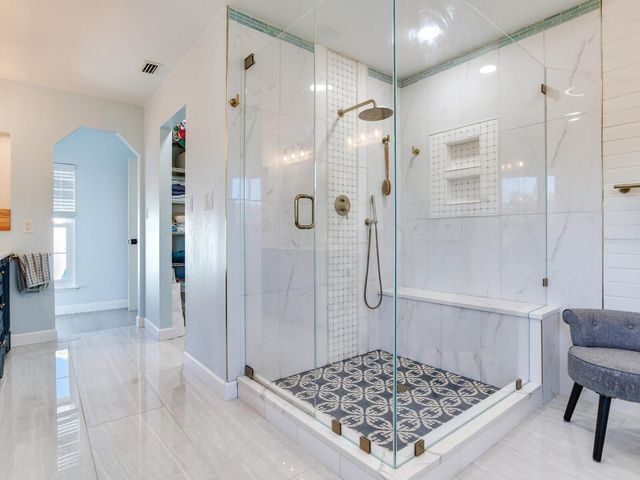 410 140TH AVENUE E, Madeira Beach, FL 33708