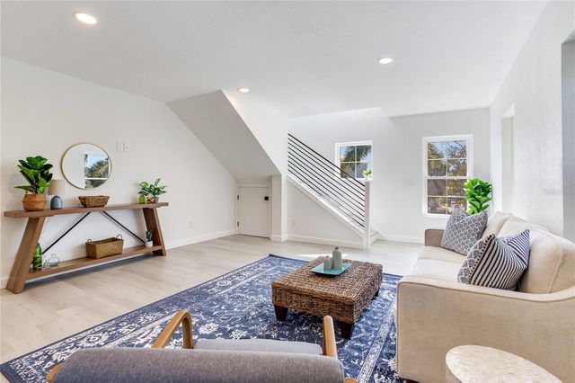 410 140TH AVENUE E, Madeira Beach, FL 33708