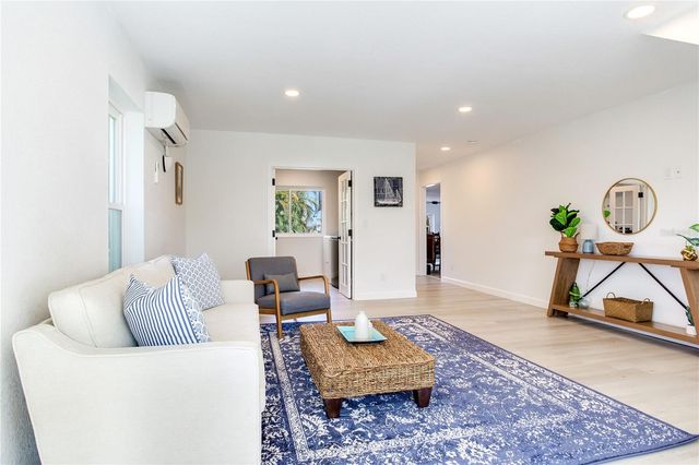 410 140TH AVENUE E, Madeira Beach, FL 33708