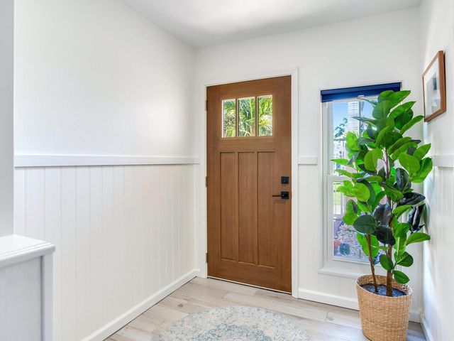 410 140TH AVENUE E, Madeira Beach, FL 33708