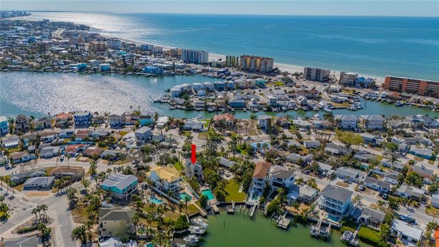 410 140TH AVENUE E, Madeira Beach, FL 33708