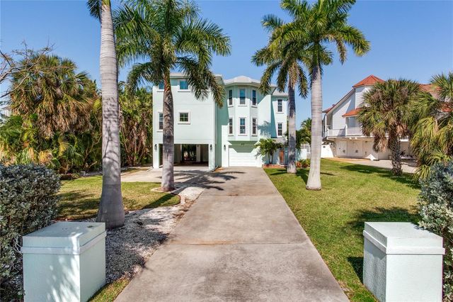 410 140TH AVENUE E, Madeira Beach, FL 33708