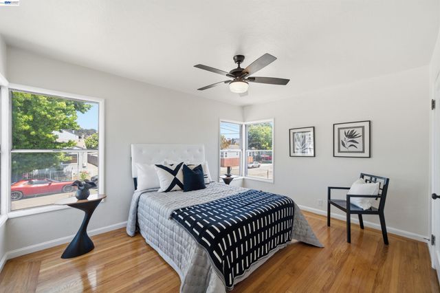 10517 Voltaire Ave, Oakland, CA 94603