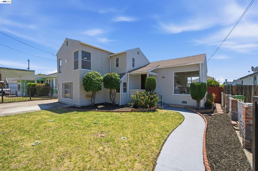 10517 Voltaire Ave, Oakland, CA 94603