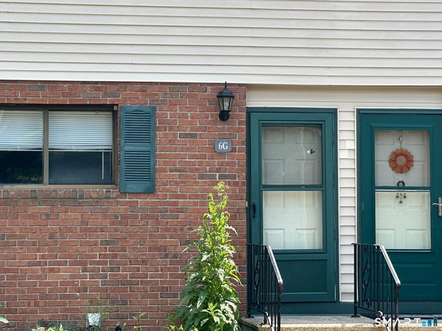 39 Horton Hill Road 6G, Naugatuck, CT 06770