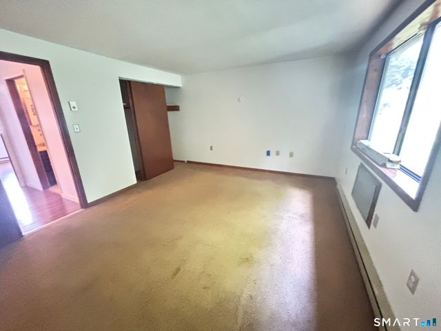 39 Horton Hill Road 6G, Naugatuck, CT 06770