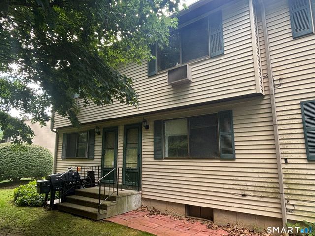39 Horton Hill Road 6G, Naugatuck, CT 06770