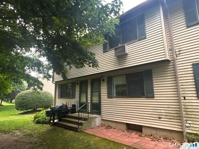 39 Horton Hill Road 6G, Naugatuck, CT 06770