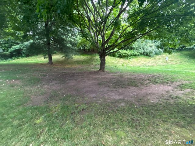 39 Horton Hill Road 6G, Naugatuck, CT 06770