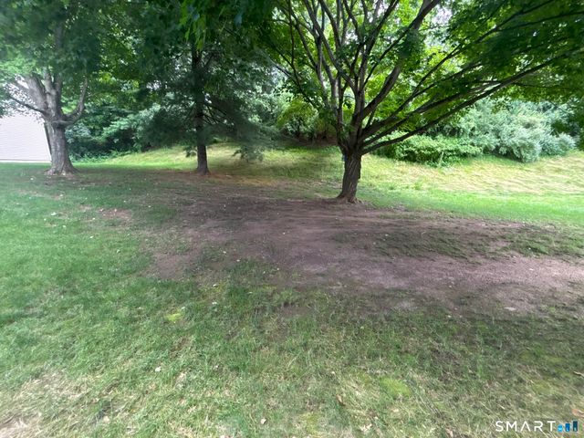 39 Horton Hill Road 6G, Naugatuck, CT 06770