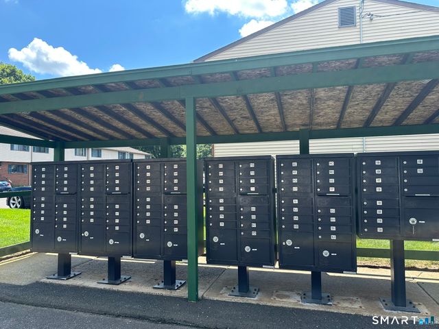 39 Horton Hill Road 6G, Naugatuck, CT 06770