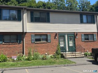 39 Horton Hill Road 6G, Naugatuck, CT 06770