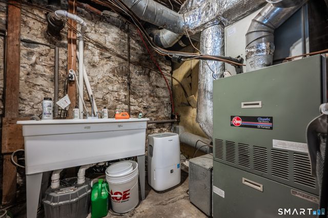 242 Bacon Pond Road, Woodbury, CT 06798