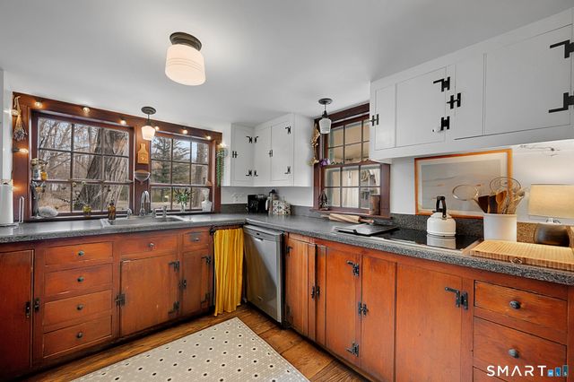 242 Bacon Pond Road, Woodbury, CT 06798