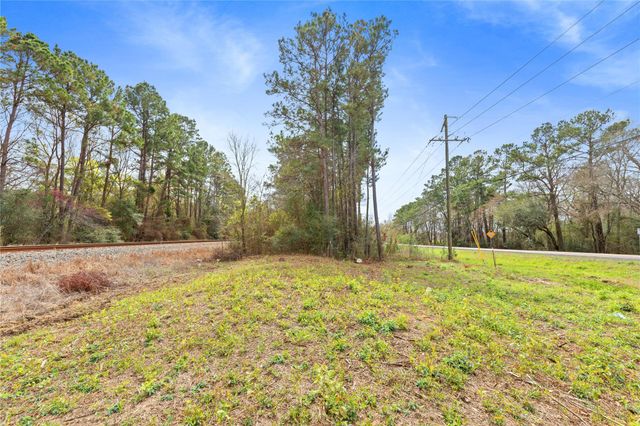 9192 State Highway 75 S, New Waverly, TX 77358