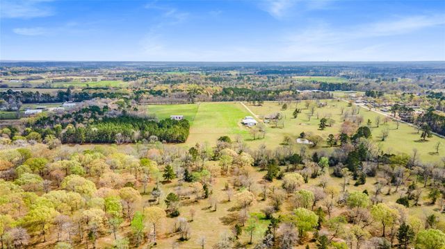 9192 State Highway 75 S, New Waverly, TX 77358