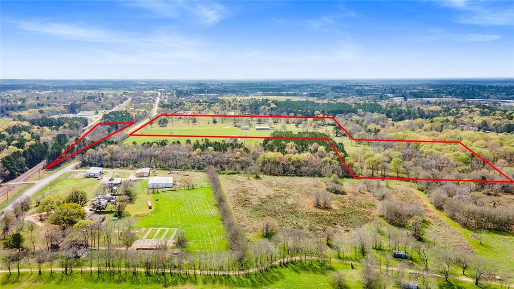 9192 State Highway 75 S, New Waverly, TX 77358