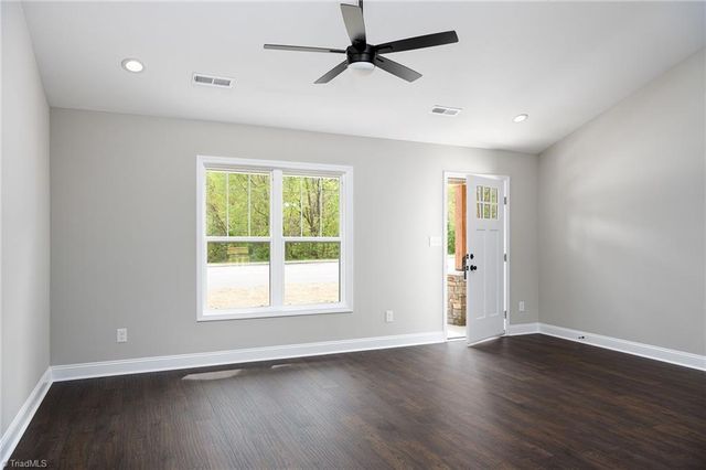 108 Unity Street, Thomasville, NC 27360
