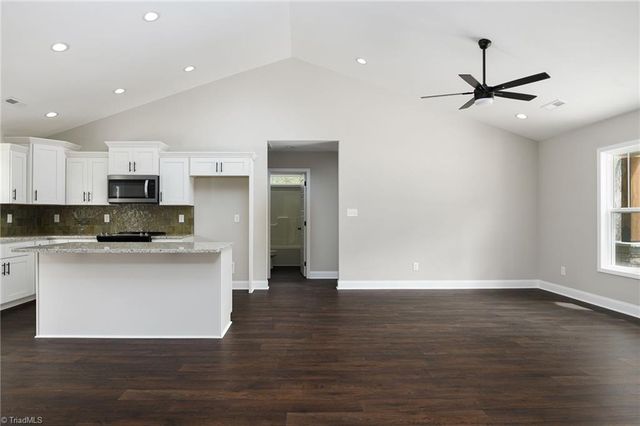 108 Unity Street, Thomasville, NC 27360