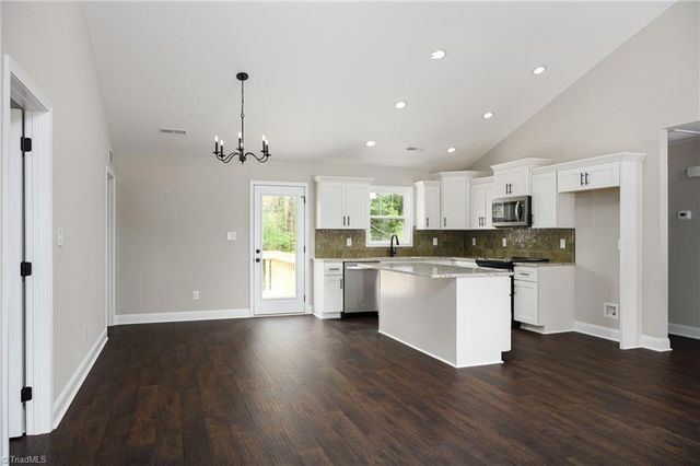 108 Unity Street, Thomasville, NC 27360