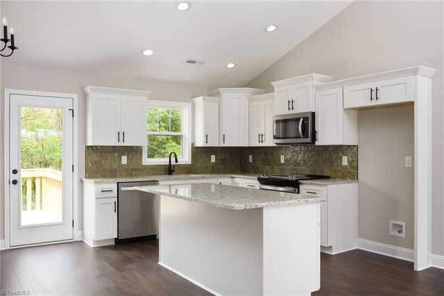 108 Unity Street, Thomasville, NC 27360