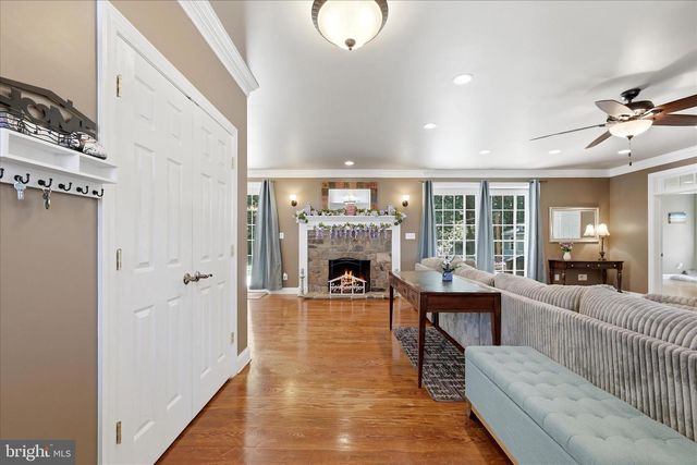 59 HOWARDS LN, Boyce, VA 22620