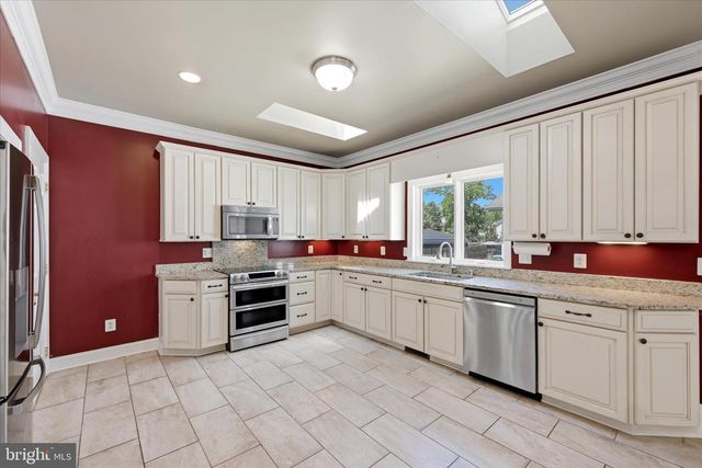 59 HOWARDS LN, Boyce, VA 22620