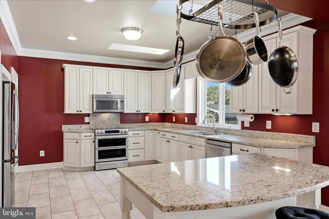 59 HOWARDS LN, Boyce, VA 22620