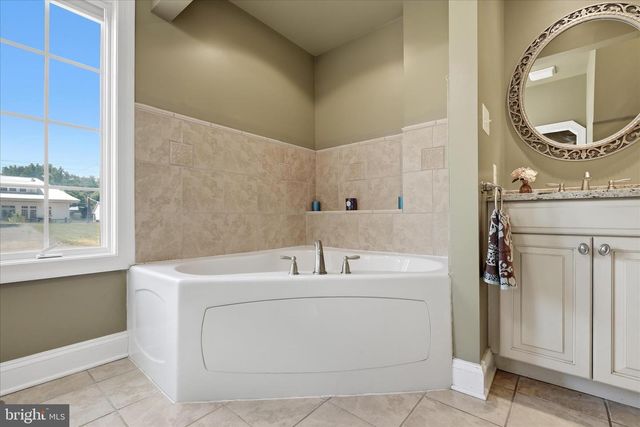 59 HOWARDS LN, Boyce, VA 22620
