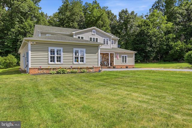 59 HOWARDS LN, Boyce, VA 22620