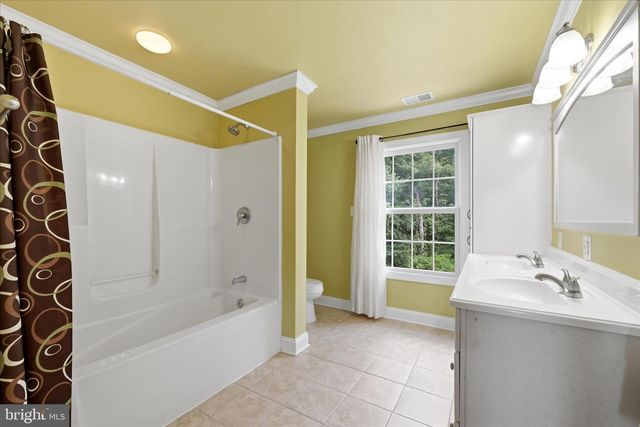 59 HOWARDS LN, Boyce, VA 22620