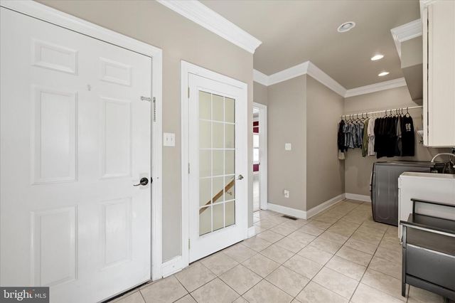 59 HOWARDS LN, Boyce, VA 22620