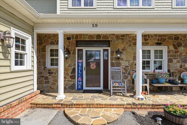 59 HOWARDS LN, Boyce, VA 22620