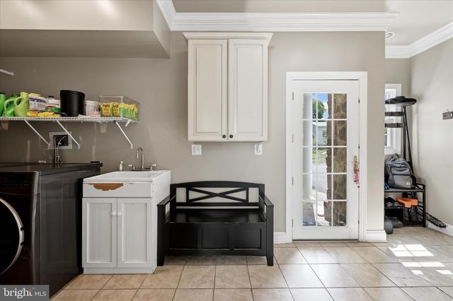 59 HOWARDS LN, Boyce, VA 22620