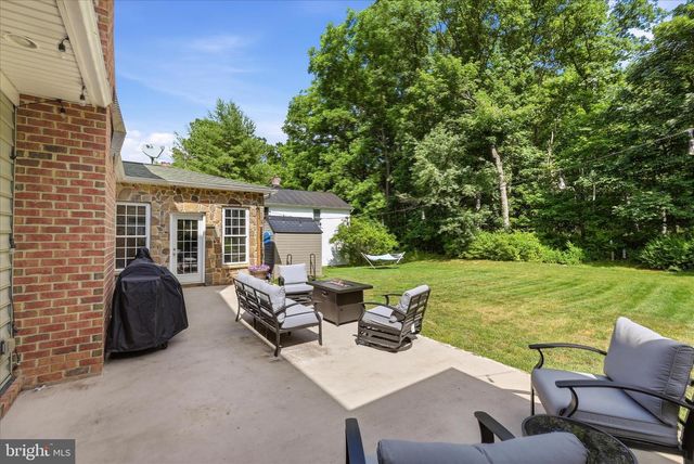 59 HOWARDS LN, Boyce, VA 22620
