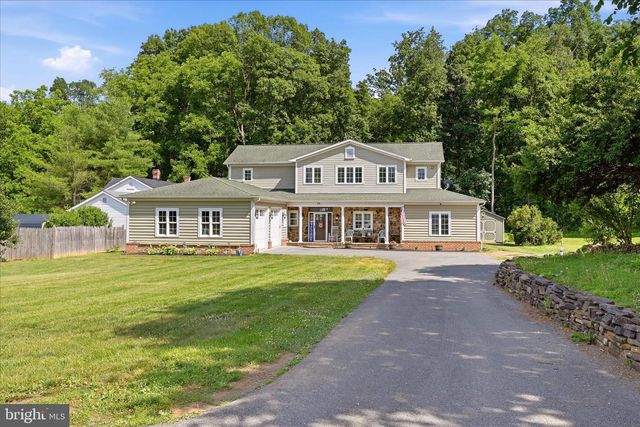 59 HOWARDS LN, Boyce, VA 22620