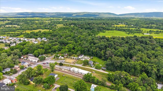 59 HOWARDS LN, Boyce, VA 22620