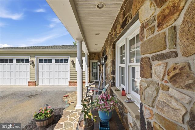 59 HOWARDS LN, Boyce, VA 22620