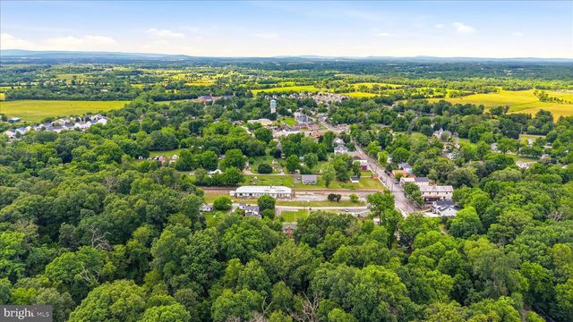 59 HOWARDS LN, Boyce, VA 22620