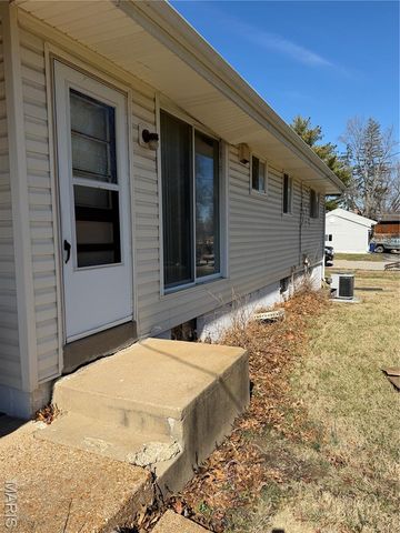 149 Hutchinson Road, Ellisville, MO 63011