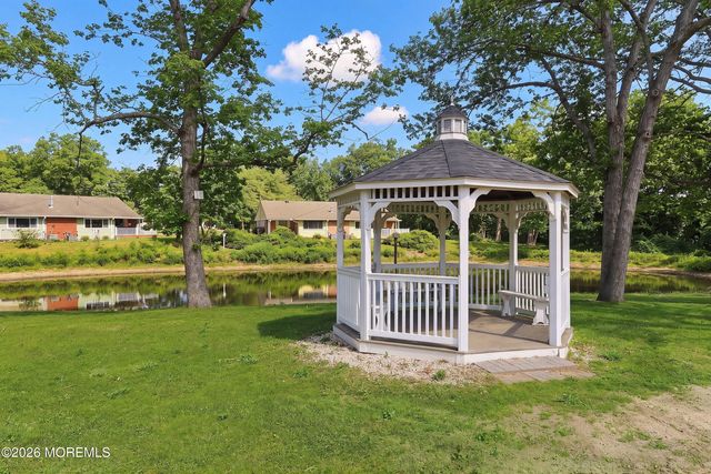 5 Sparrow Street D, Manchester, NJ 08759